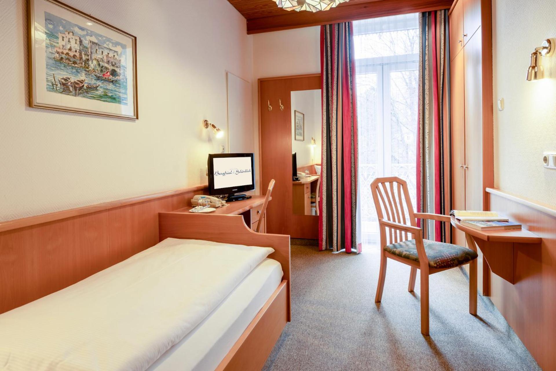 Hotel Bergfried & Schoenblick バートライヘンハル エクステリア 写真
