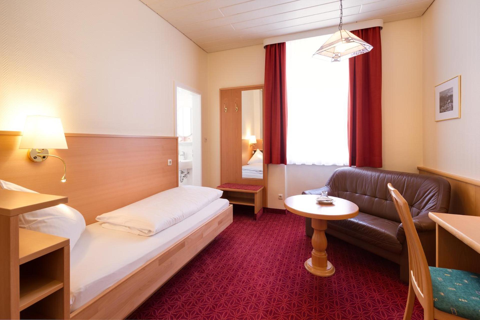 Hotel Bergfried & Schoenblick バートライヘンハル エクステリア 写真