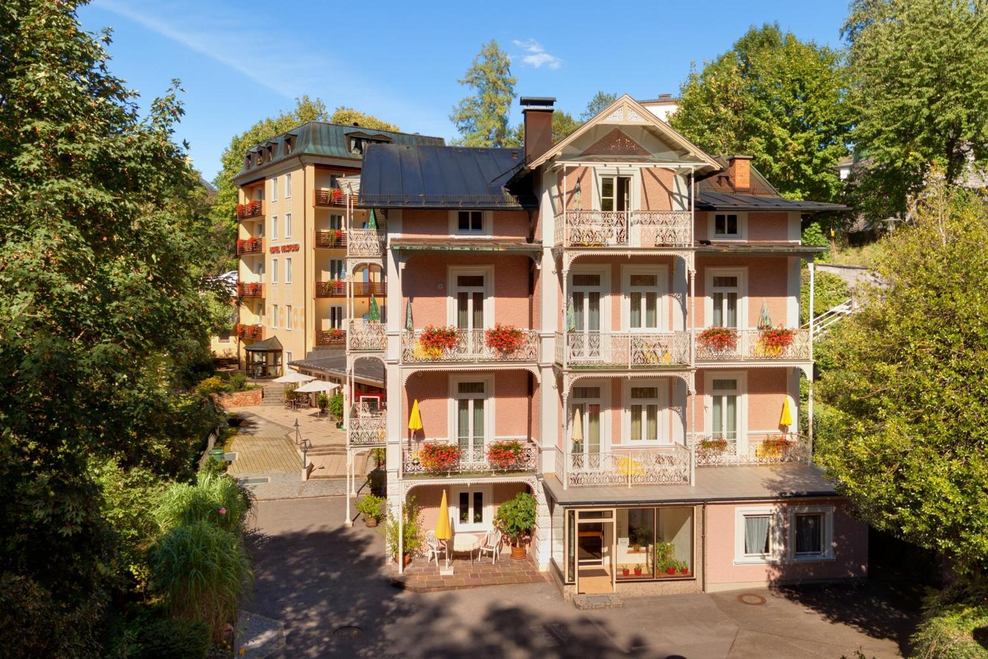 Hotel Bergfried & Schoenblick バートライヘンハル エクステリア 写真