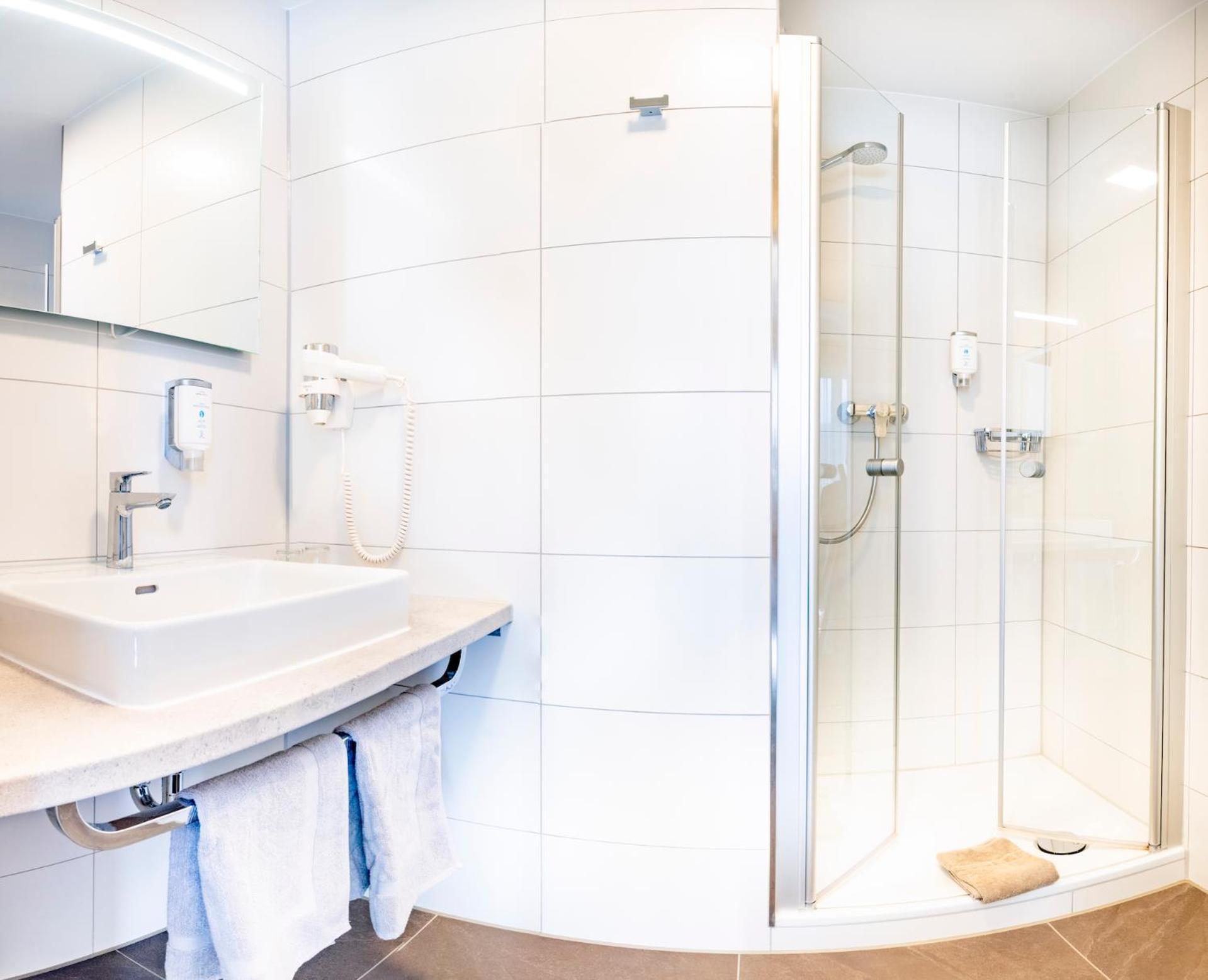 Hotel Bergfried & Schoenblick バートライヘンハル 部屋 写真